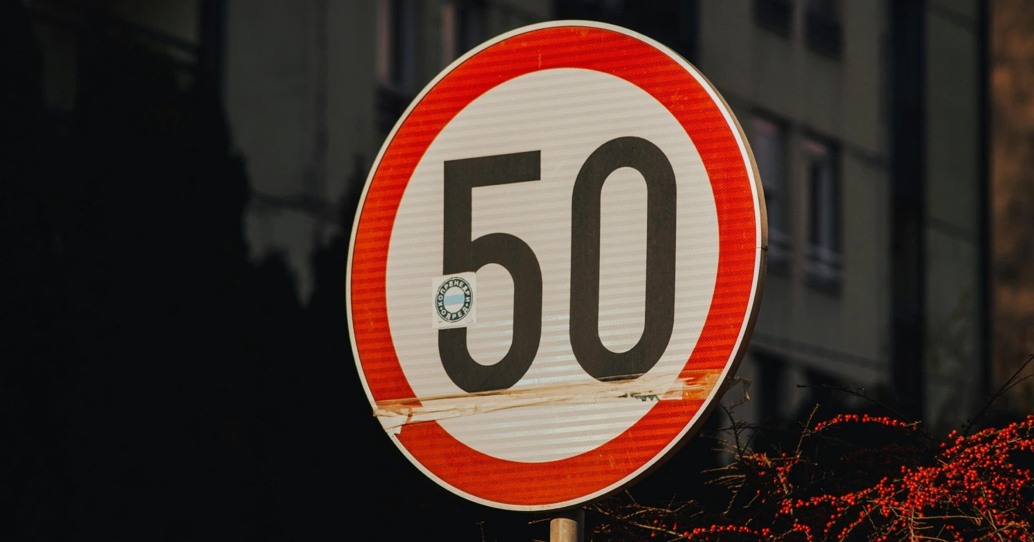U Švicarskoj vozio 77 km/h: Kazna za prekoračenje gotovo 100.000 eura