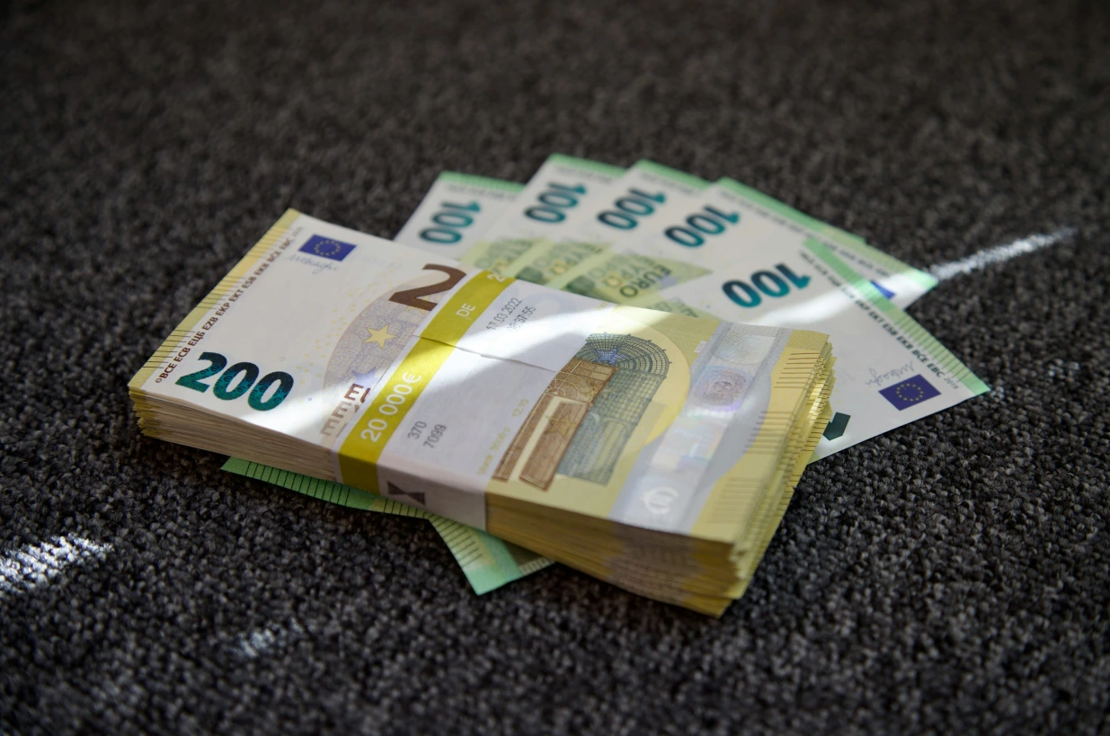 Od lipnja 2026. EU traži transparentnost plaća, ukida se praksa skrivanja