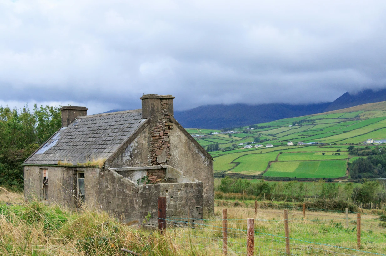Razmišljate o preseljenju? Irska nudi do 84.000 eura za obnovu napuštenih nekretnina