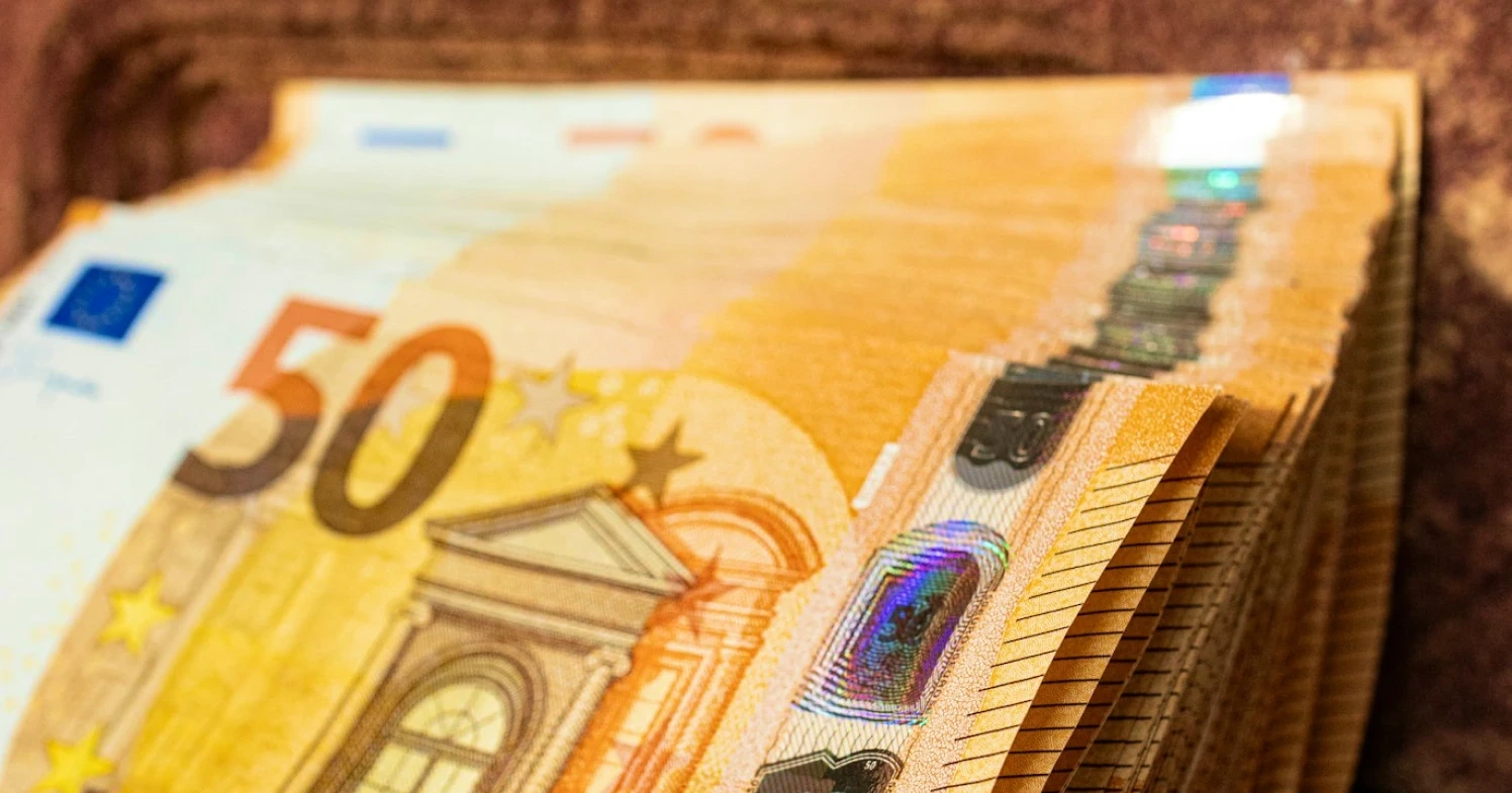 Analiza rujanskih primanja: Prosječna hrvatska neto plaća dosegnula 1.456 eura