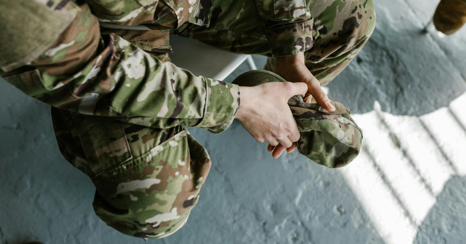 EU želi hitno osposobiti 600.000 ljudi za obranu: Je li prekvalifikacija iz drugih sektora nužna?