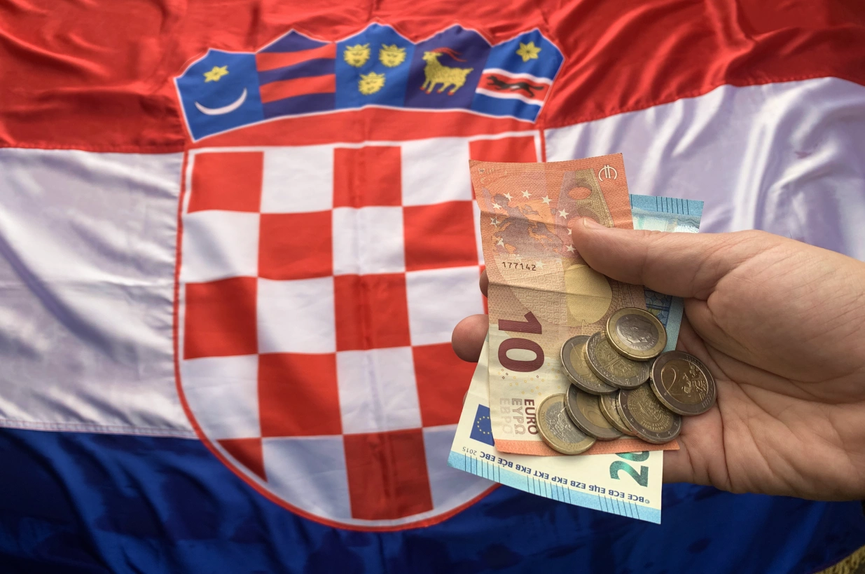 Eurostat kao ogledalo stvarnosti: U Hrvatskoj se mjesečno zarađuje 1.364 € manje od EU prosjeka